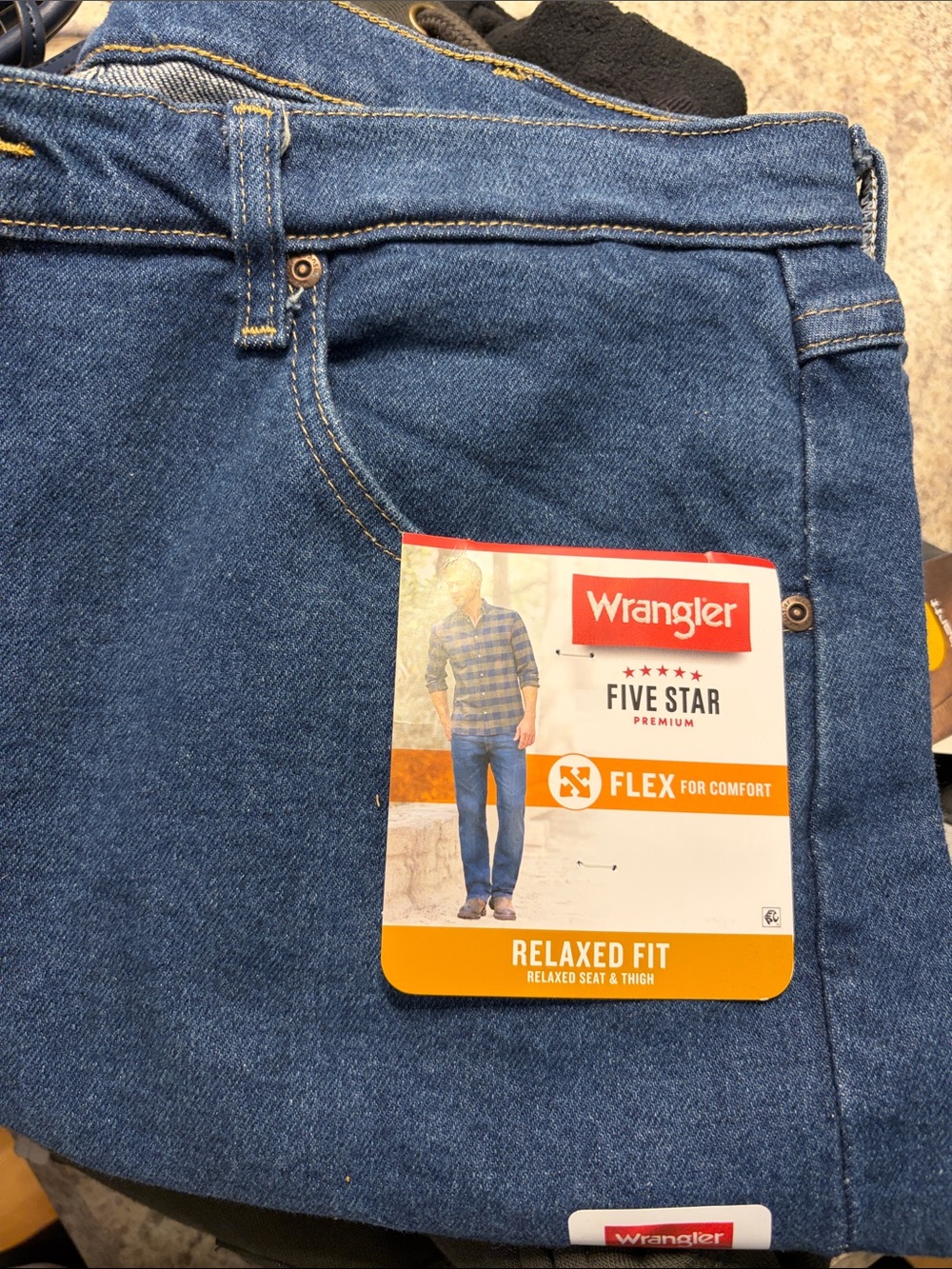 Wrangler Men's Relaxed Fit Denim Jeans - Medium Blue - Picture 1 of 1